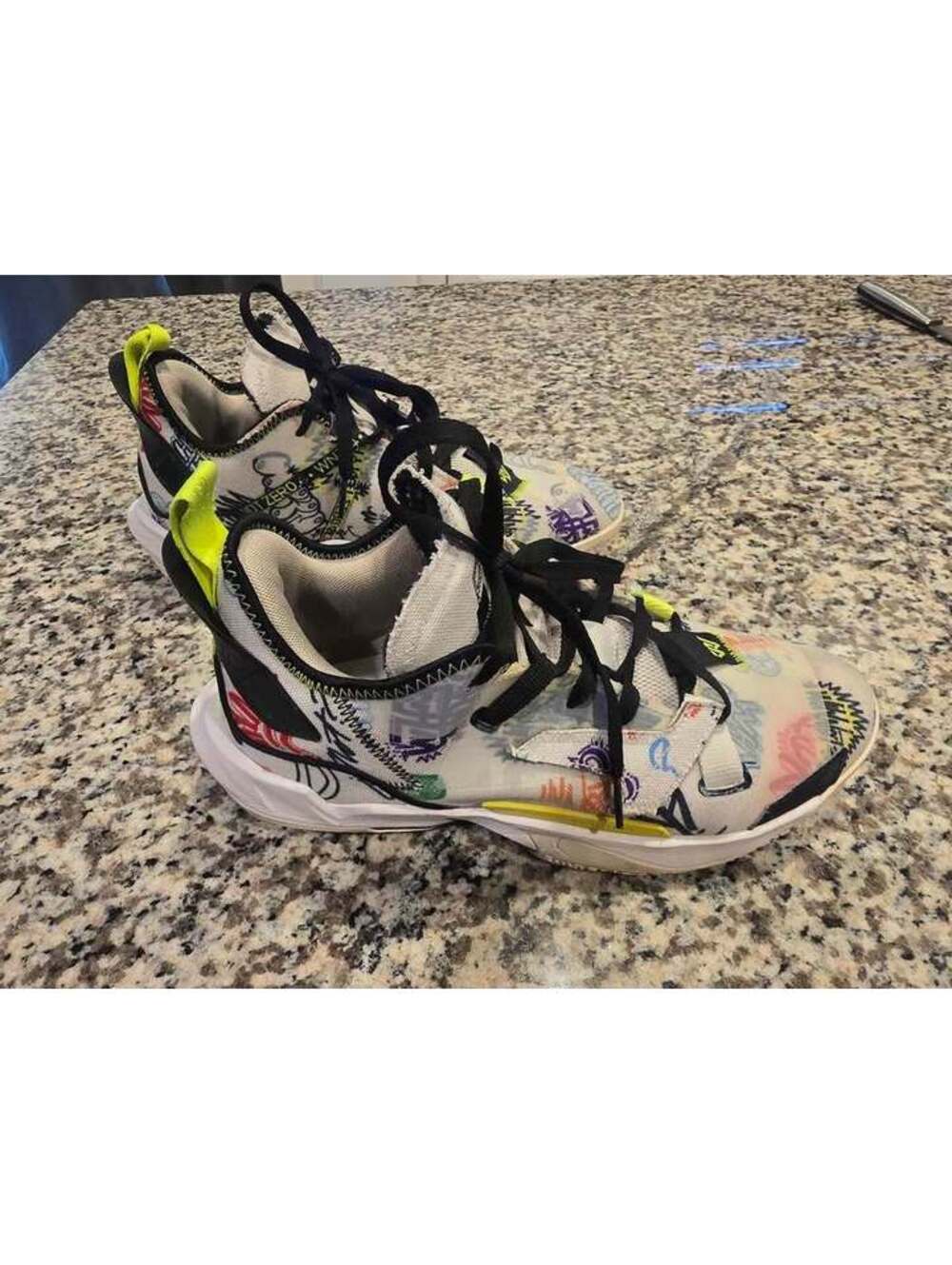 Nike Air Jordan Why Not Zer.04 Graffiti Men's Size 9.5